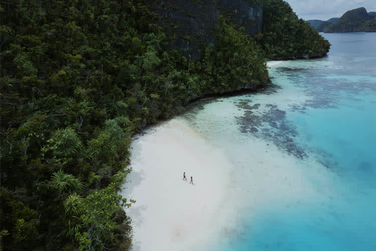 Anne Bonny - Raja Ampat Full Park - Day 8