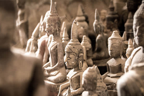 Anouvong - Laotian Serendipity: Vientiane - Huay Xai  (Upstream) - Day 7