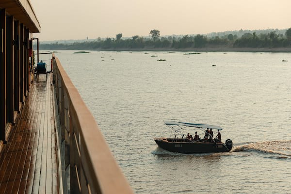Aqua Mekong's 8-Day Mekong Expedition Downstream - Day 1 - Returning to Boat
