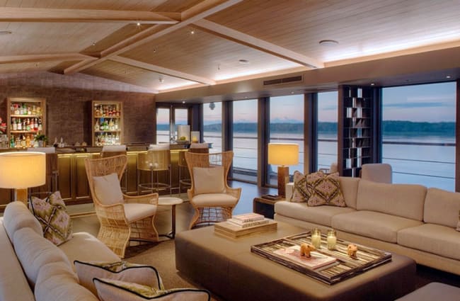 Sitting area on Aqua Nera