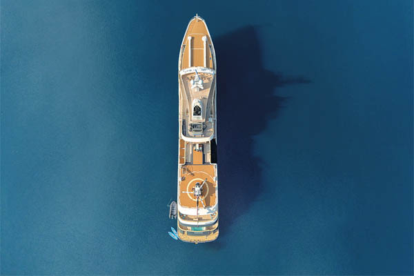 Aqua Lares - The Coralline Seychelles & Zanzibar, Tanzania: Mahe - Zanzibar - Day 1