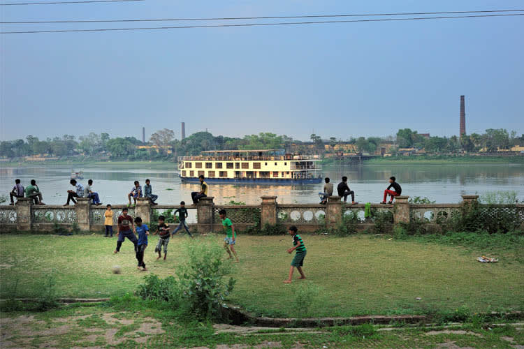 Rajmahal - City of Light : Patna - Varanasi - Day 1